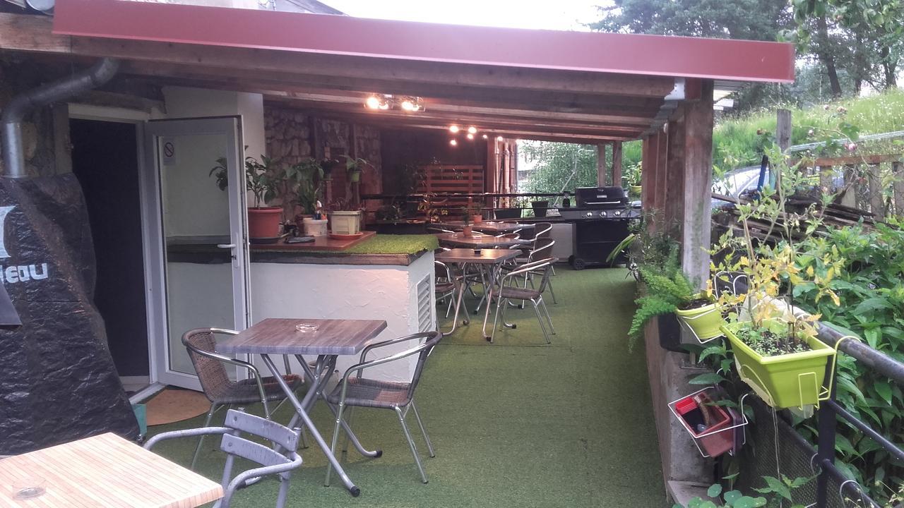 Logis Hotel Restaurant De La Dore Vertolaye المظهر الخارجي الصورة